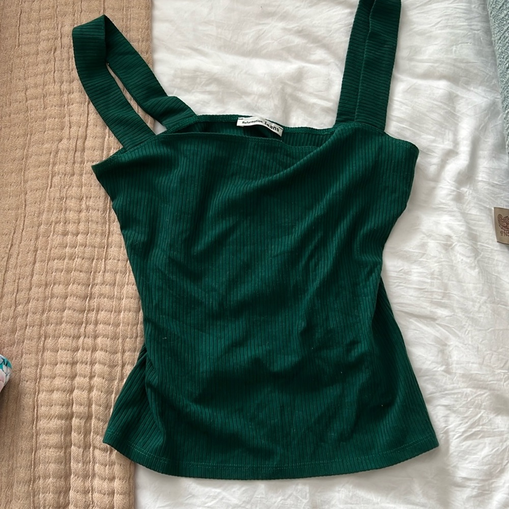 Reformation jeans size medium green tank top